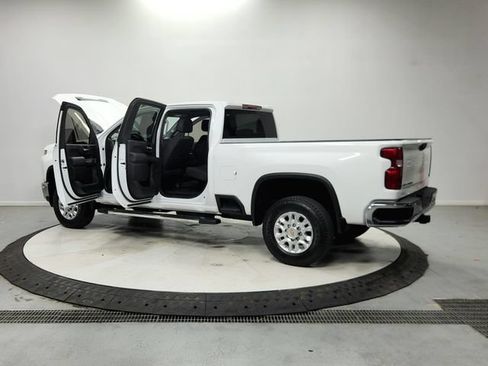 Used 2023 Chevrolet Silverado 2500 LT w/ Convenience Package AWD/4WD image 14