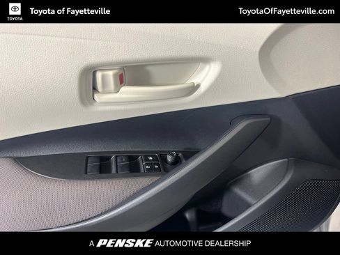 Used 2026 Toyota Corolla LE FWD image 24