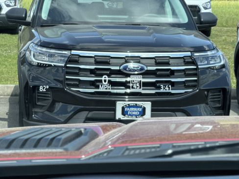 Used 2025 Ford F150 King Ranch w/ FX4 Off-Road Package AWD/4WD image 36