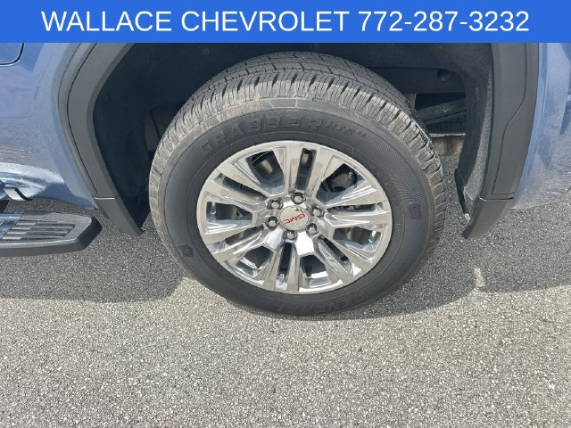 Used 2025 GMC Sierra 1500 Denali w/ Technology Package AWD/4WD image 9