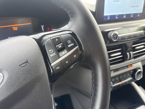 Used 2024 Ford Escape Active AWD/4WD image 32