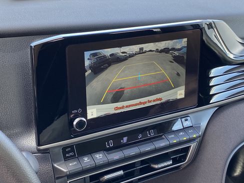 Used 2026 Toyota Camry LE w/ Convenience Package FWD image 23