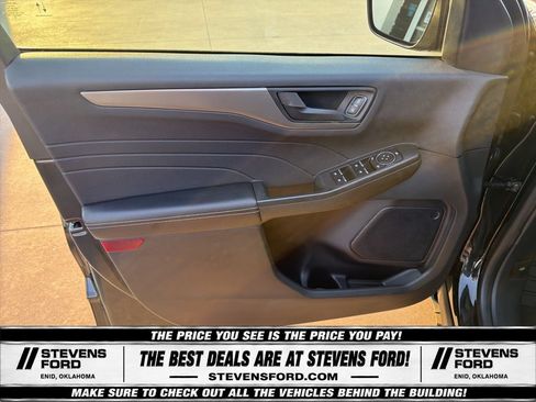 Used 2024 Ford Escape Active FWD image 17
