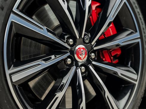 Used 2021 Jaguar F-TYPE R AWD/4WD image 6