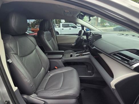 Used 2021 Toyota Sienna LE FWD image 14