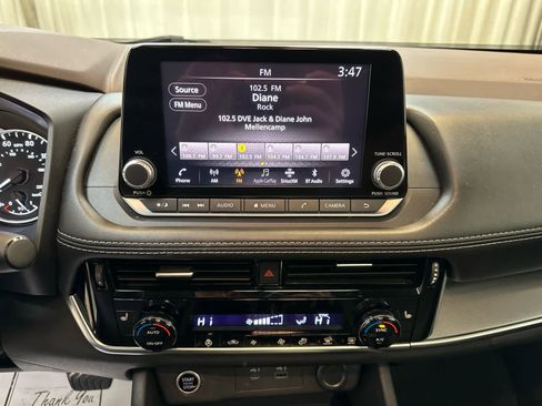 Certified 2021 Nissan Rogue SV w/ Premium Package image 6