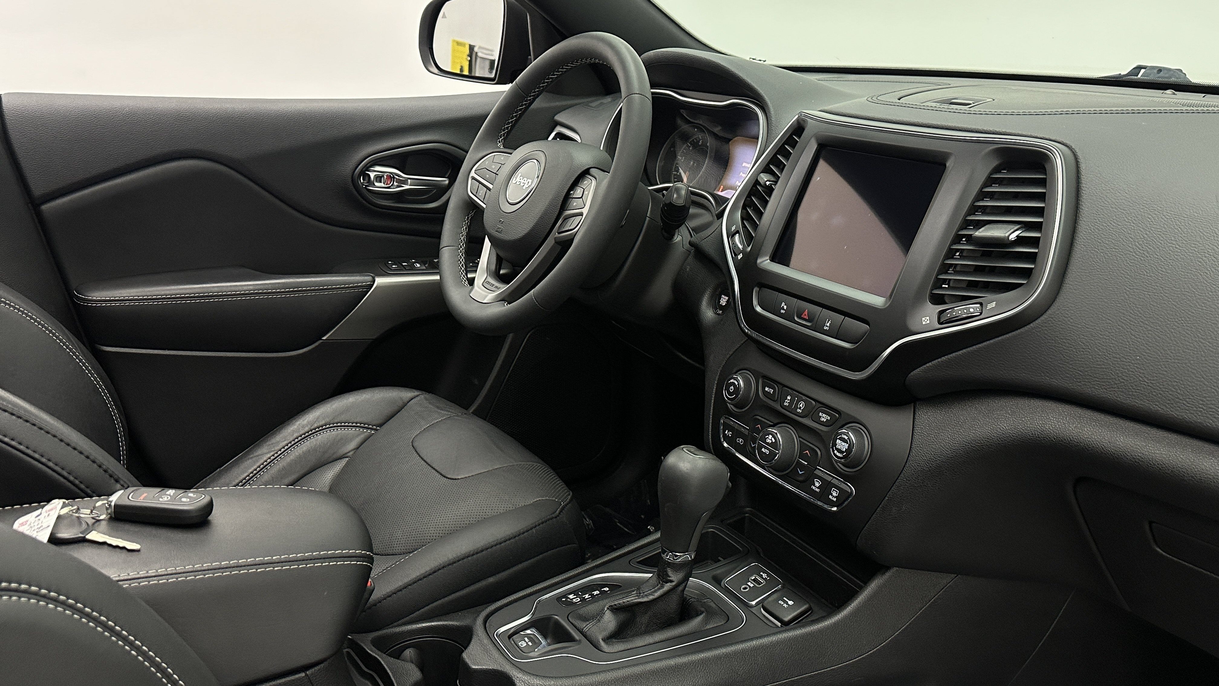 Used 2021 Jeep Cherokee Latitude Lux 80th Anniv w/ Quick Order Package 26U 80TH FWD image 38