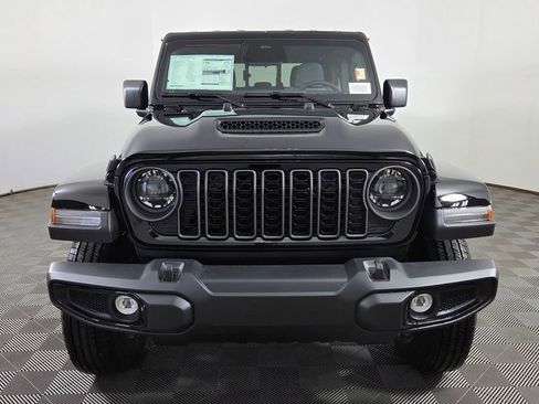 New 2026 Jeep Gladiator Sport AWD/4WD image 2
