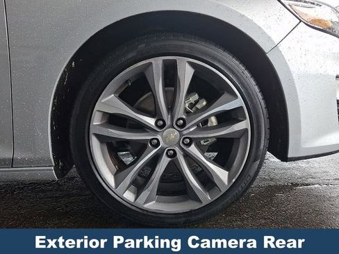 Used 2021 Chevrolet Malibu LT image 10