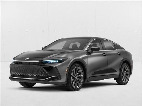 Used 2023 Toyota Crown XLE image 1