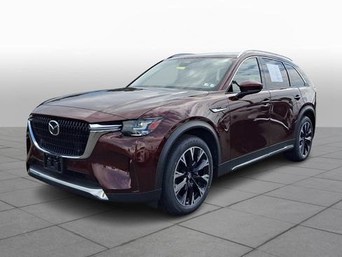 Certified 2024 MAZDA CX-90 Plug-In Hybrid w/ Premium Pkg AWD/4WD image 4