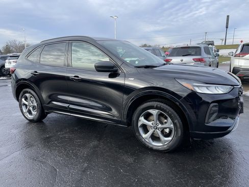 Used 2024 Ford Escape ST-Line image 2