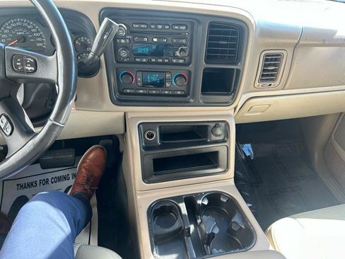 Used 2005 Chevrolet Tahoe LT w/ LT Preferred Equipment Group AWD/4WD image 21