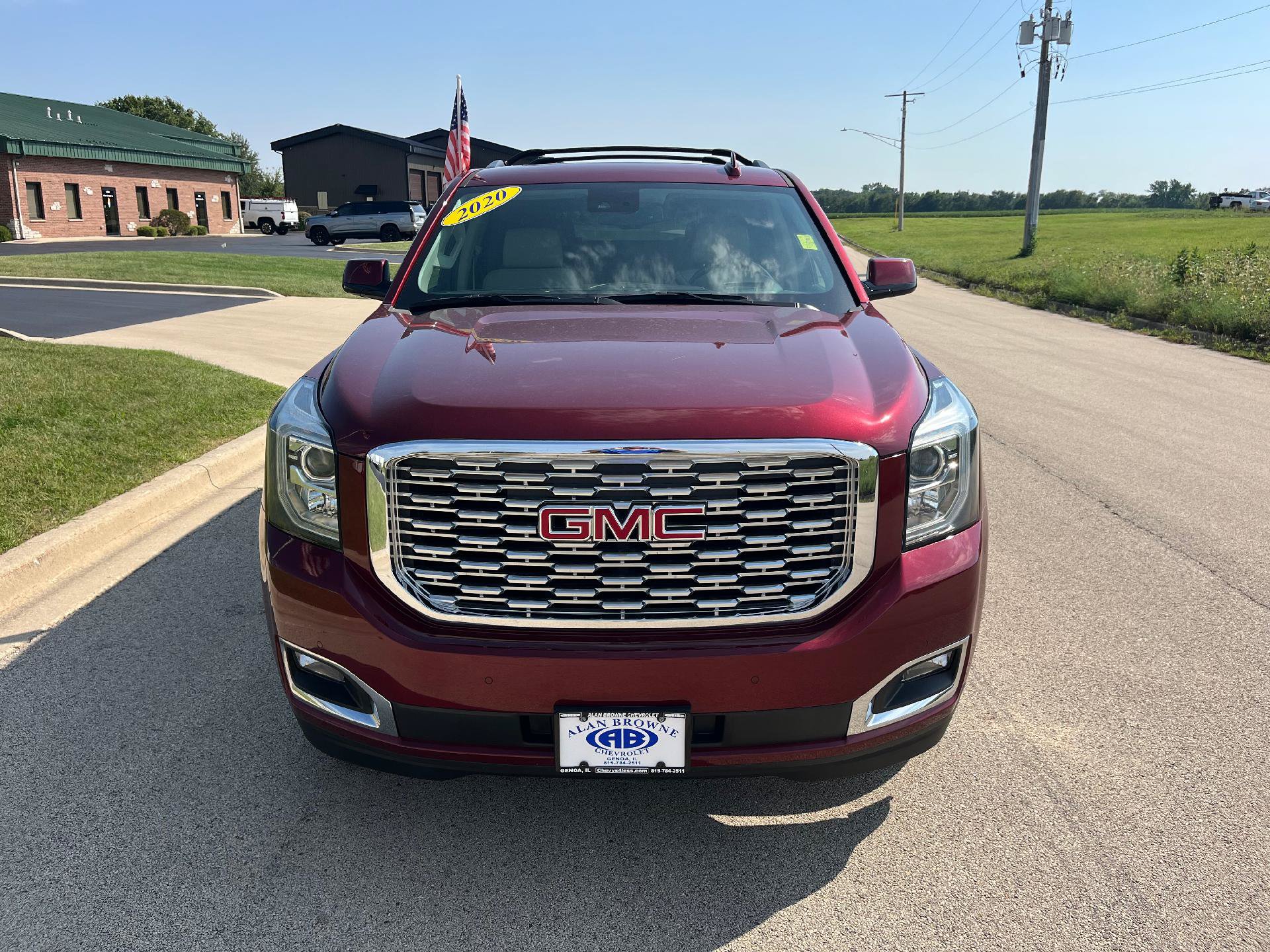 Certified 2020 GMC Yukon Denali w/ Open Road Package AWD/4WD image 2