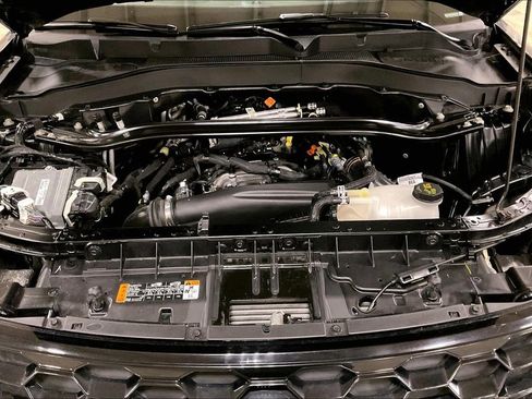 Certified 2025 Ford Explorer ST-Line w/ ST-Line Street Pack image 10