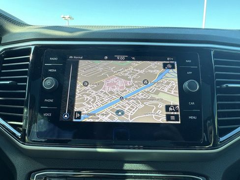 Used 2023 Volkswagen Atlas Cross Sport SEL R-Line image 28