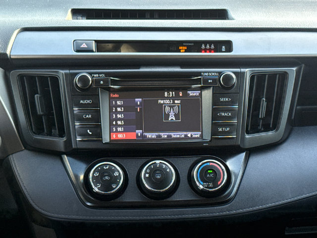 Used 2017 Toyota RAV4 LE FWD image 11