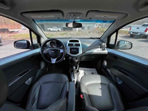 Used 2015 Chevrolet Spark LT image 19
