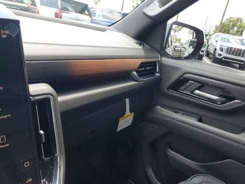 New 2026 GMC Yukon Denali w/ LPO, Floor Liner Package RWD image 25