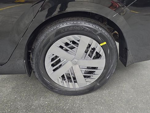 New 2026 Nissan Sentra SV w/ Floor Mat Package FWD image 31