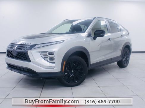 Used 2024 Mitsubishi Eclipse Cross Black Edition image 1
