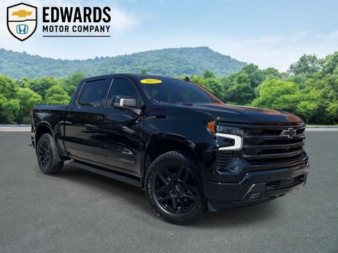 Used 2025 Chevrolet Silverado 1500 High Country w/ Midnight Edition AWD/4WD image 1