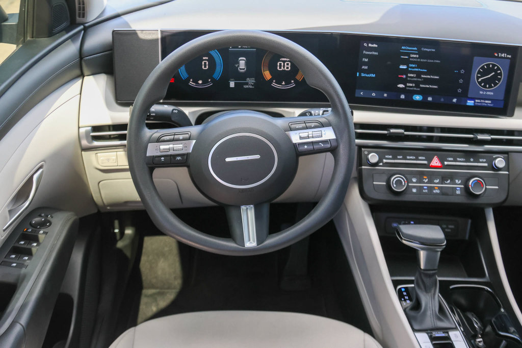 Used 2026 Hyundai Tucson SE FWD image 17