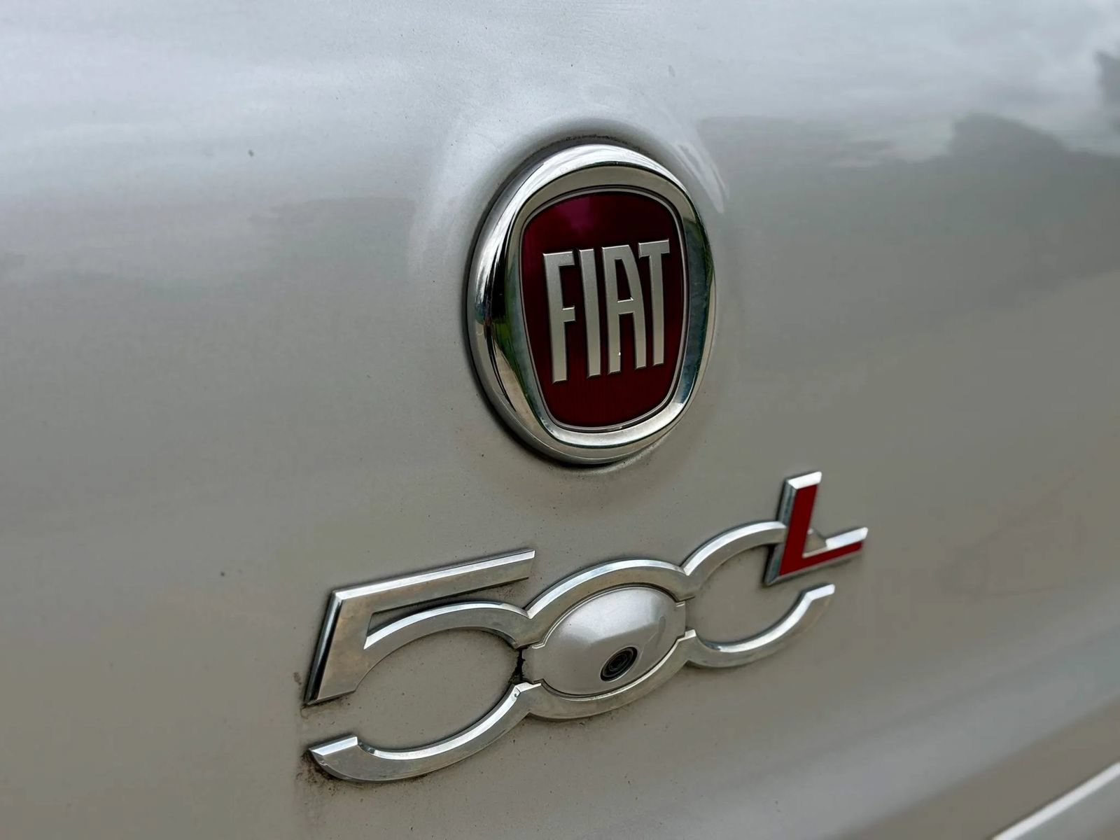 Used 2017 FIAT 500L Lounge w/ Premium Package FWD image 10