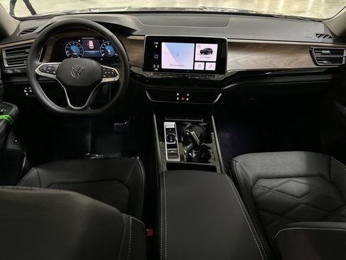 New 2026 Volkswagen Atlas SE image 26