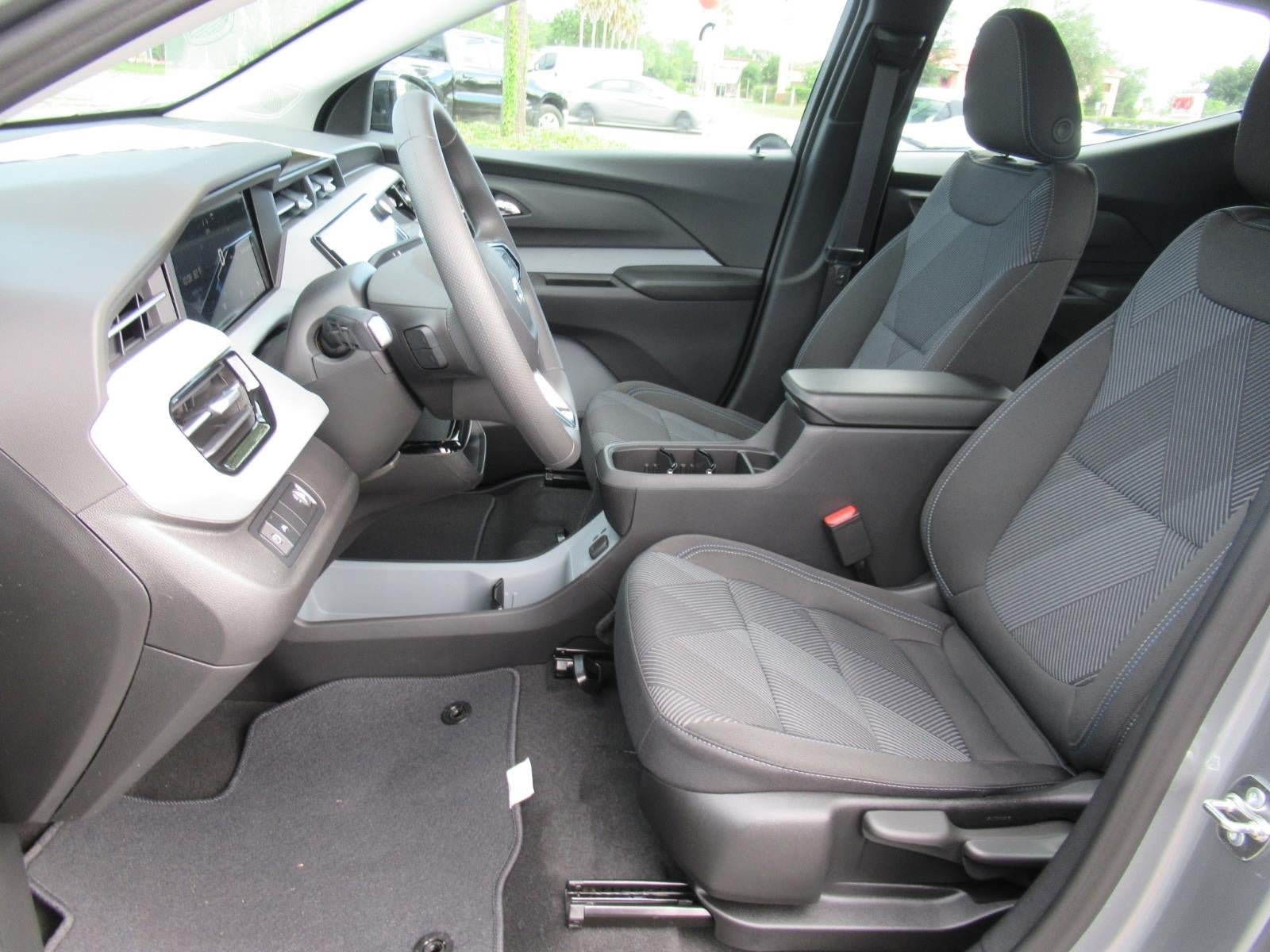 New 2027 Chevrolet Bolt LT FWD image 18