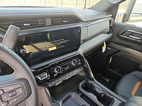 New 2026 GMC Sierra 2500 AT4 w/ AT4 Premium Plus Package image 18