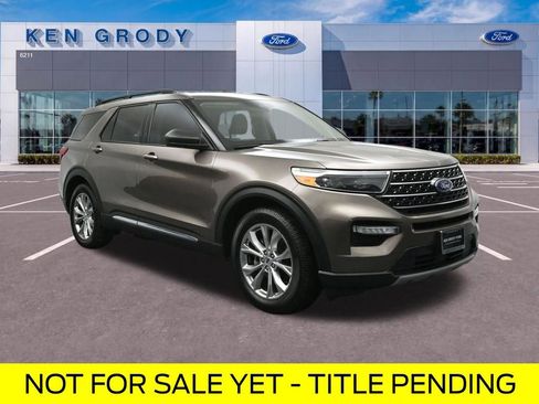 Certified 2021 Ford Explorer XLT w/ Equipment Group 202A RWD image 1