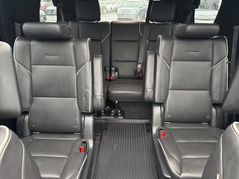 Used 2021 Cadillac Escalade Sport AWD/4WD image 41