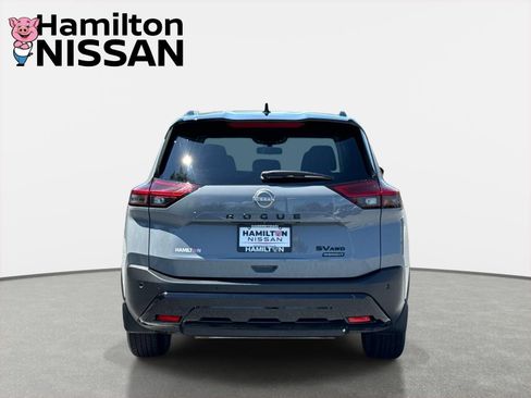 Used 2023 Nissan Rogue SV w/ SV Premium B Package AWD/4WD image 3