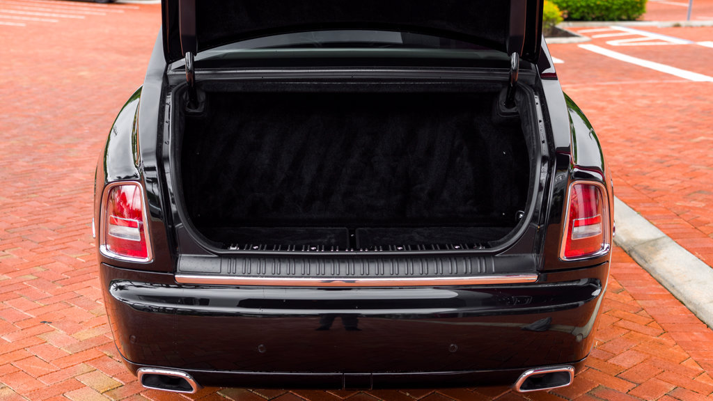 Used 2014 Rolls-Royce Phantom Sedan RWD image 41