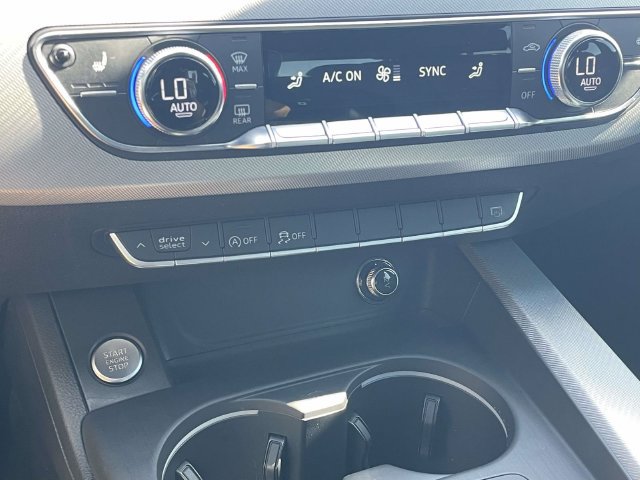 Used 2017 Audi A4 2.0T Premium w/ Convenience Package AWD/4WD image 29