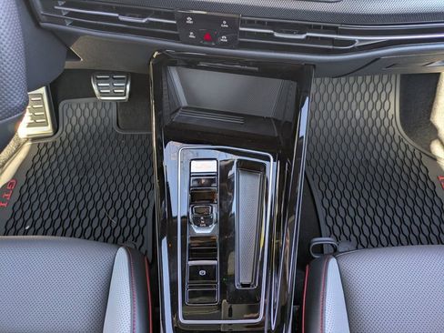 New 2026 Volkswagen GTI SE image 19