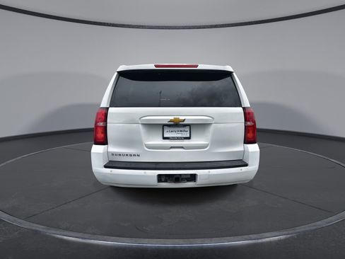Certified 2015 Chevrolet Suburban LT AWD/4WD image 12