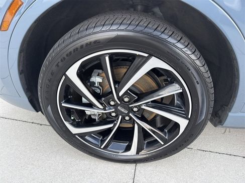 Used 2023 Lincoln Corsair Grand Touring image 11