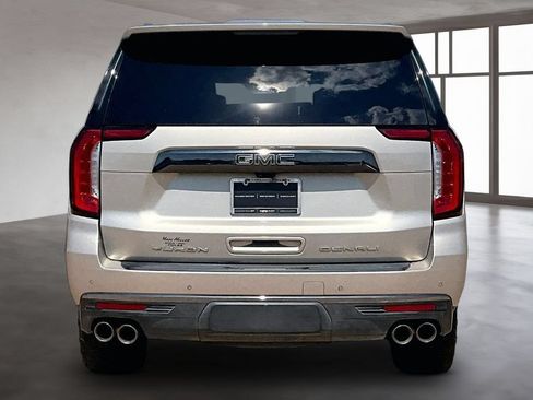 Used 2024 GMC Yukon Denali Ultimate AWD/4WD image 4