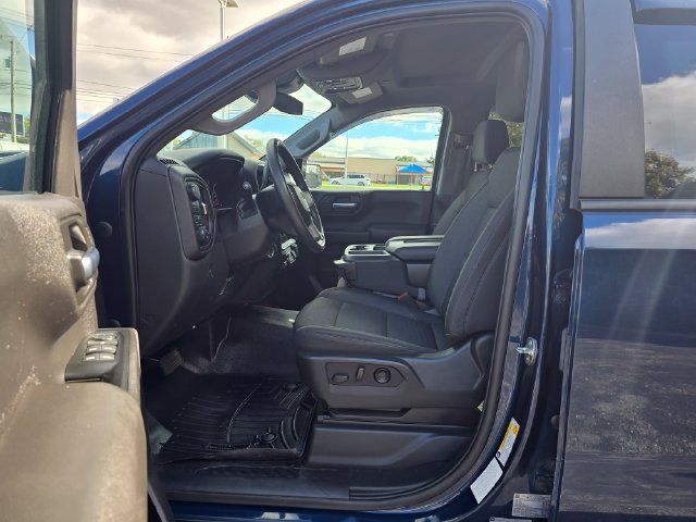 Used 2023 Chevrolet Silverado 1500 Custom Trail Boss w/ LPO, Dark Essentials Package AWD/4WD image 17