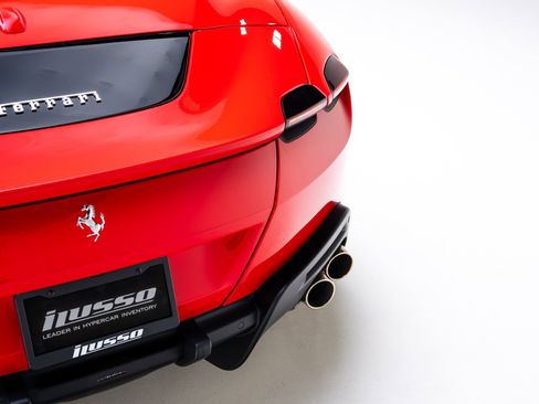 Used 2025 Ferrari Roma Spider image 19