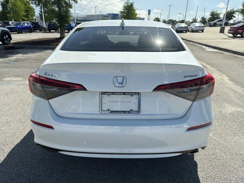 Used 2023 Honda Civic Sport image 6