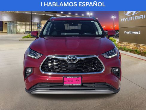 Used 2023 Toyota Highlander Platinum image 5