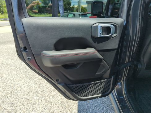 Used 2022 Jeep Wrangler Unlimited Rubicon AWD/4WD image 27