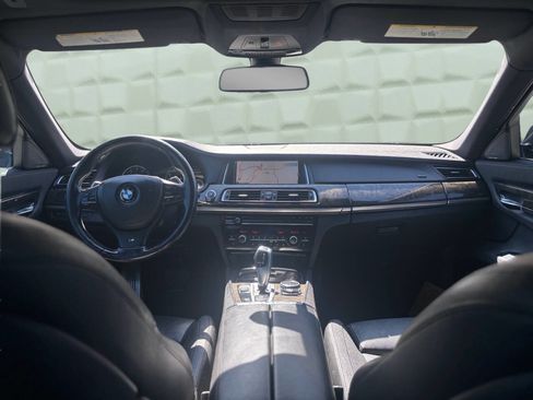 Used 2014 BMW 740i image 32