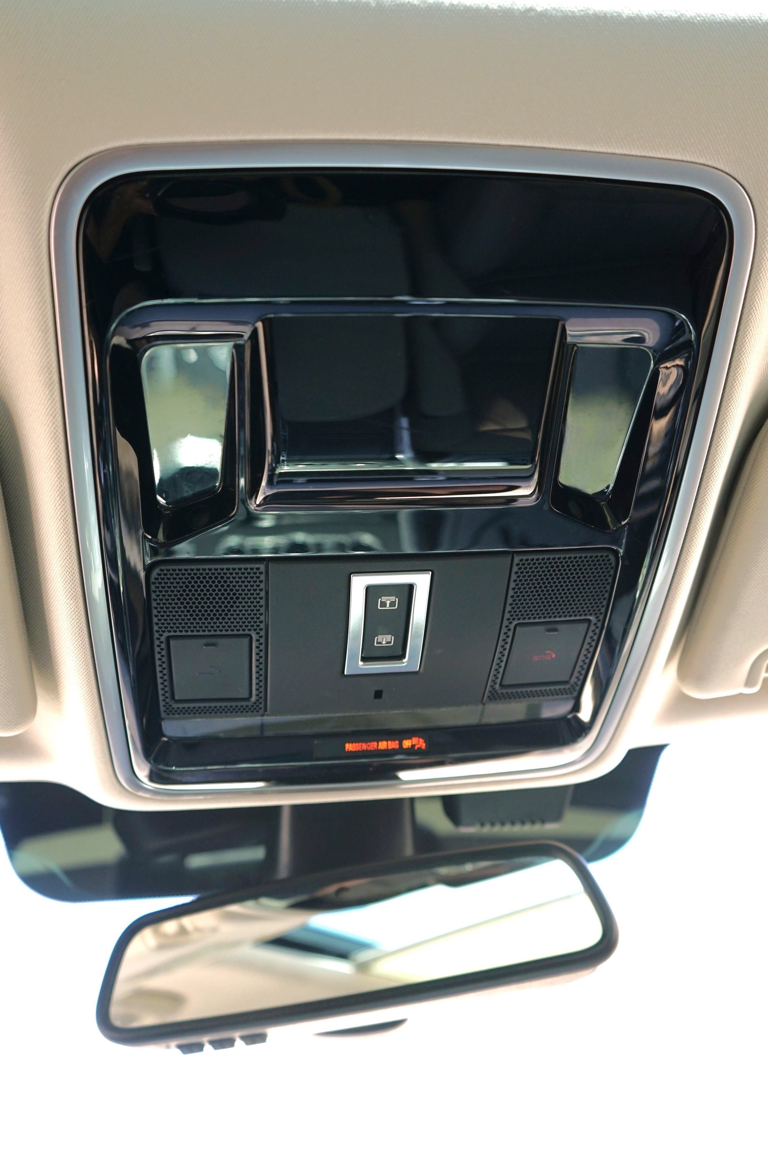 Used 2016 Land Rover Range Rover Sport SE AWD/4WD image 21