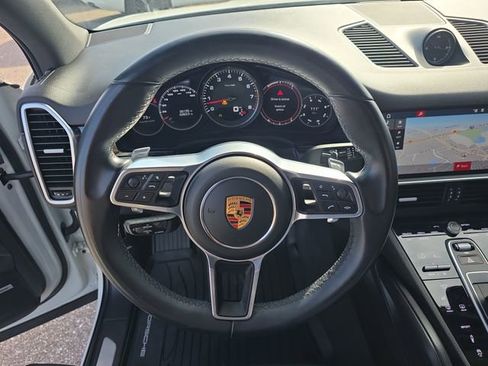 Used 2019 Porsche Cayenne S image 28