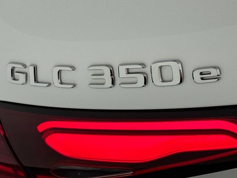 Certified 2025 Mercedes-Benz GLC 350e 4MATIC image 9