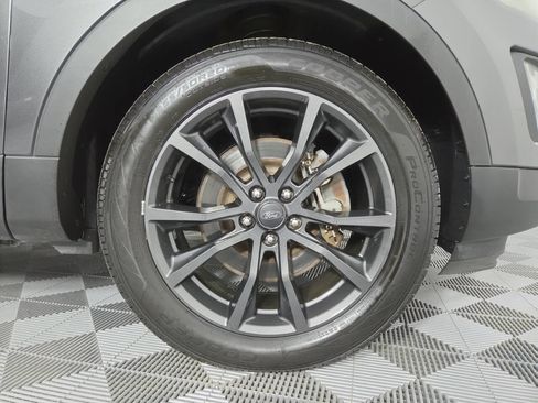 Used 2017 Ford Explorer XLT w/ Equipment Group 202A FWD image 9